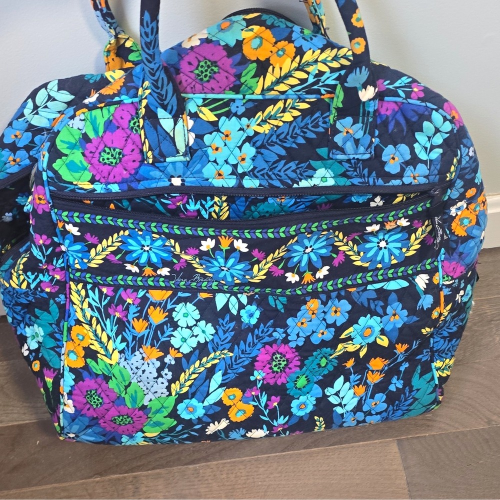 Vera Bradley Cotton Floral Diaper Bag w/ Inner/Outer Pockets Zip Blue Multi